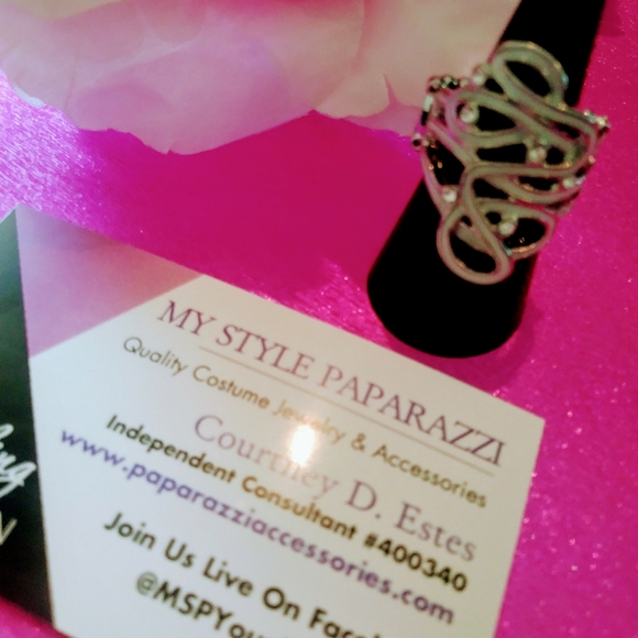 Paparazzi Accessories - Picture 3 of 9